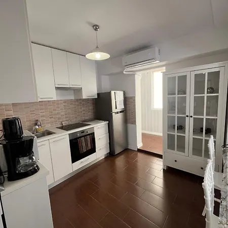 Cozy Sea View Констанца
